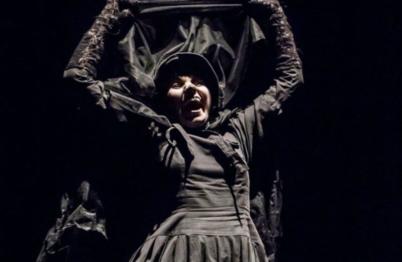 Reseña de la obra de teatro «La Mujer de Negro»